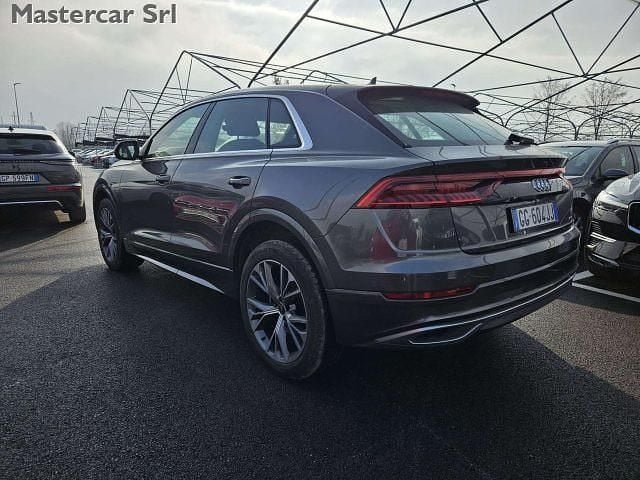 Usata Audi Q8 Sport 285 CV (209 kW) 2021 Argento SUV
