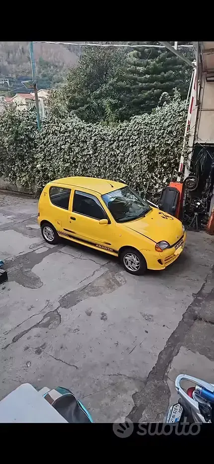Usata Fiat 600 54 CV (39 kW) 2000 Giallo Utilitaria