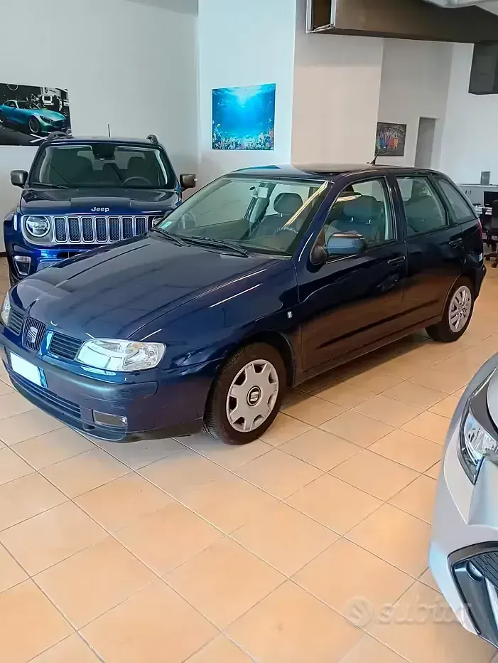 Usata Seat Ibiza 60 CV (44 kW) 2001 Blu met. Utilitaria