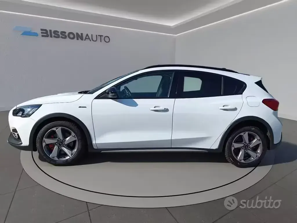Usata Ford Focus Active 125 CV (91 kW) 2019 Bianco Berlina