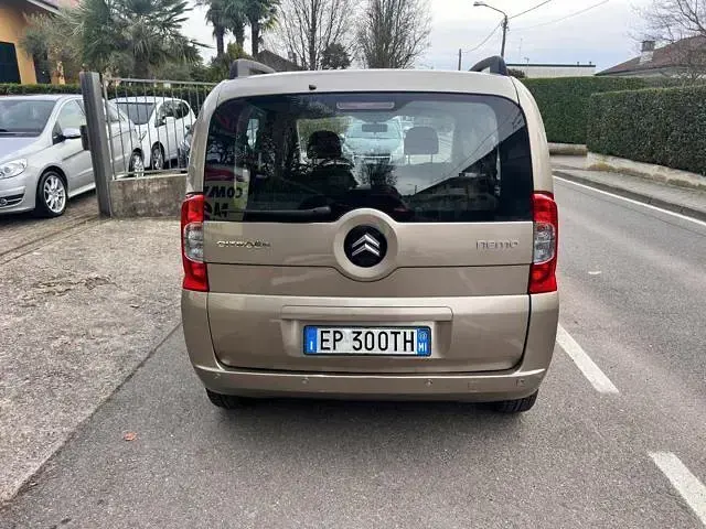 Usata Citroën Nemo SELECTION 75 CV (55 kW) 2013 Marrone Monovolume