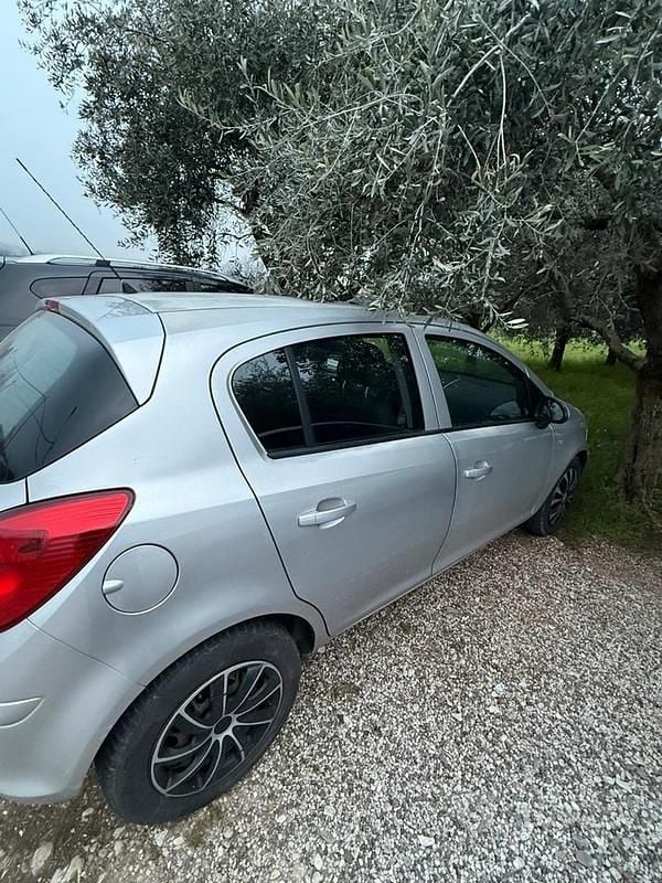 Usata Opel Corsa 2008 Grigio Utilitaria