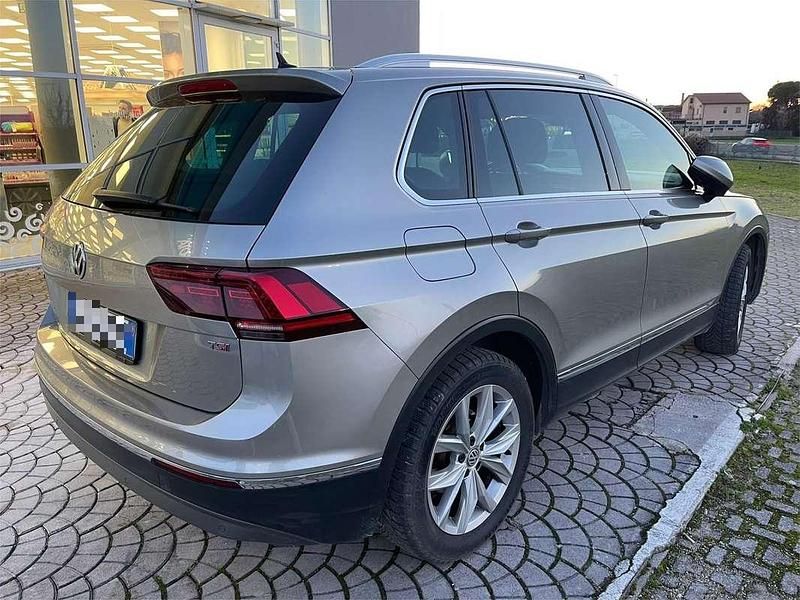 Usata VW Tiguan Executive 150 CV (110 kW) 2017 Grigio SUV