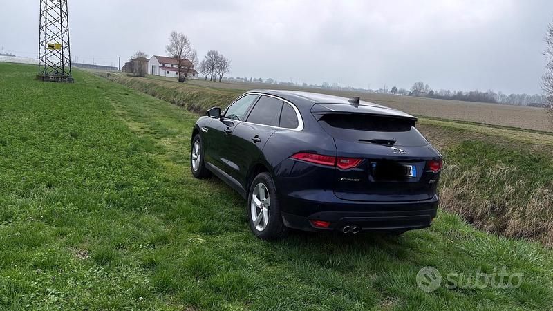 Usata Jaguar F-Pace 180 CV (132 kW) 2019 Blu SUV