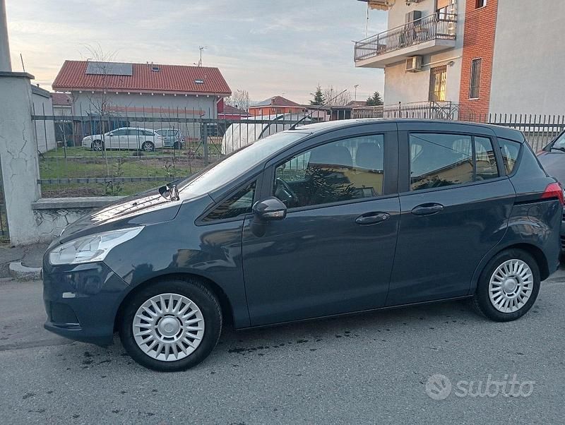Usata Ford B-MAX 101 CV (74 kW) 2013 Blu Monovolume
