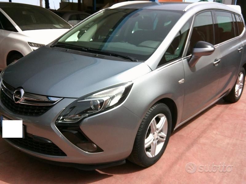 Usata Opel Zafira Tourer Cosmo 131 CV (96 kW) 2013 Grigio Monovolume
