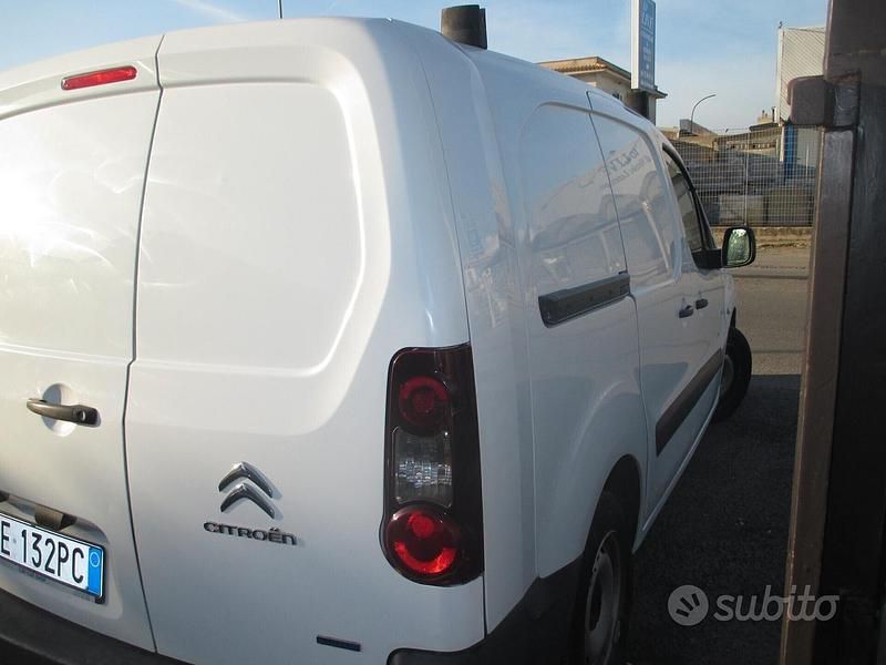 Usata Citroën Berlingo 73 CV (53 kW) 2016 Bianco Monovolume