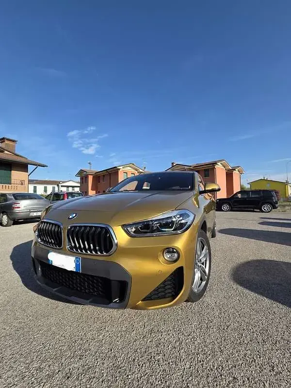Usata BMW X2 Sport Line 140 CV (102 kW) 2018 Oro SUV