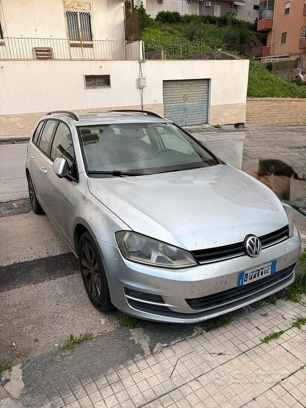 Usata 2014 VW Golf VII Station wagon | 4500 € (Buon prezzo) - Immagine 1/2