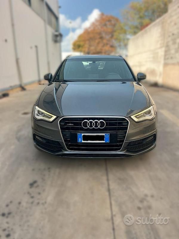 Grigio Usata 2015 Audi A3 Tre volumi | 17.500 € (Molto cara) - Immagine 1/4