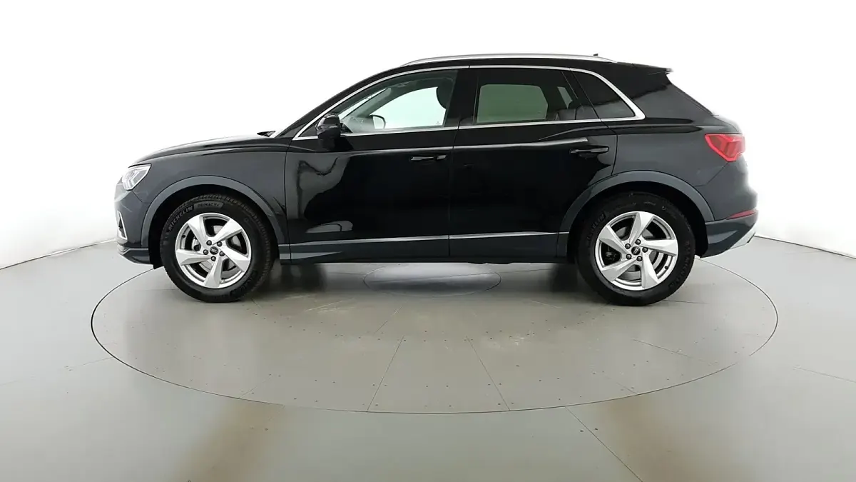 Usata Audi Q3 Advanced 150 CV (110 kW) 2024 Nero midnight SUV