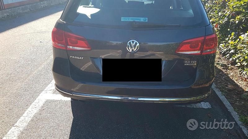Nero Usata 2011 VW Passat Station wagon | 5500 € (Ottimo prezzo) - Immagine 1/4