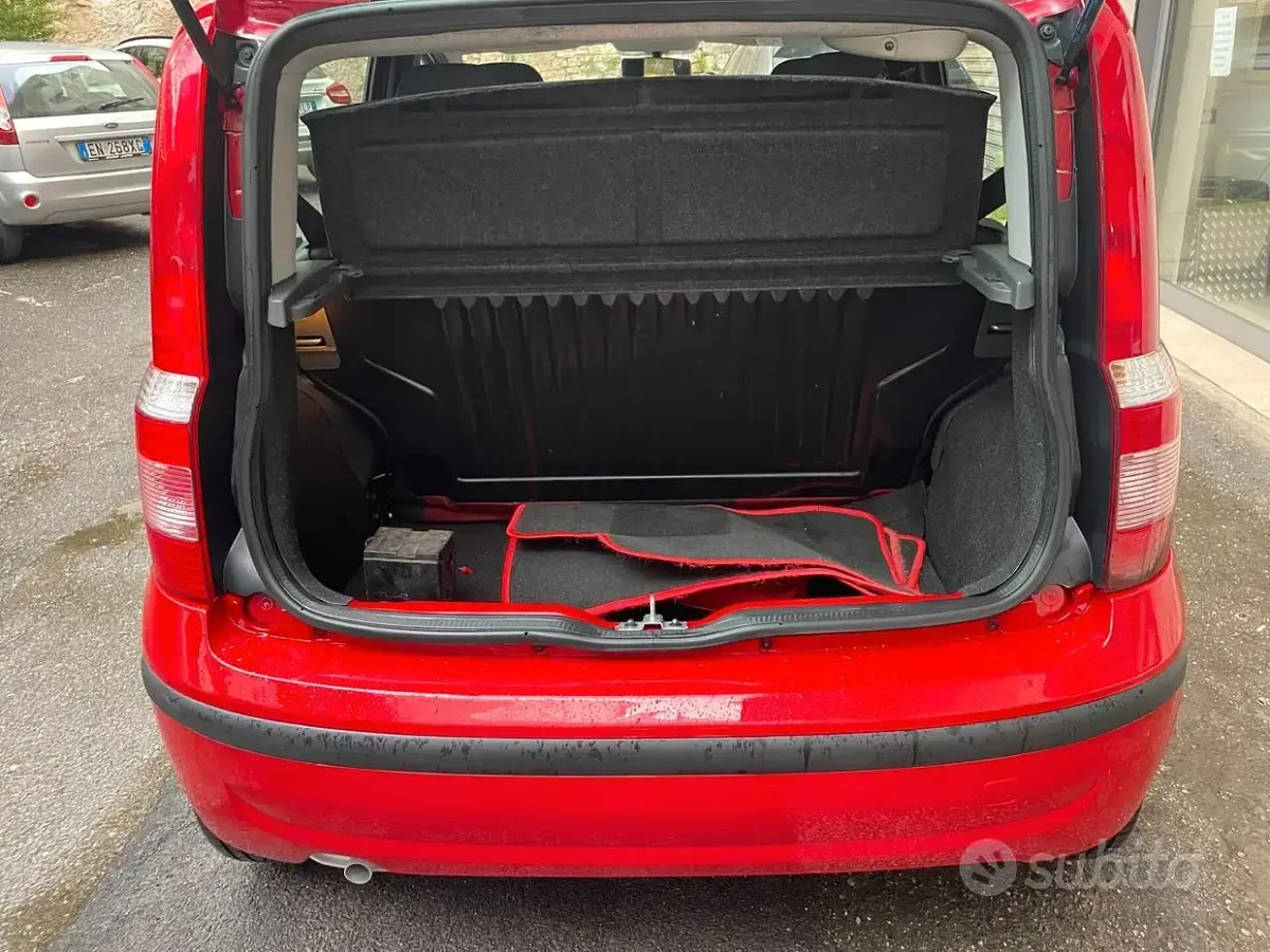 Usata Fiat Panda Dynamic 69 CV (50 kW) 2010 Rosso Utilitaria