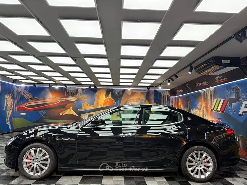 Usata Maserati Ghibli 580 CV (426 kW) 2021 Nero Berlina