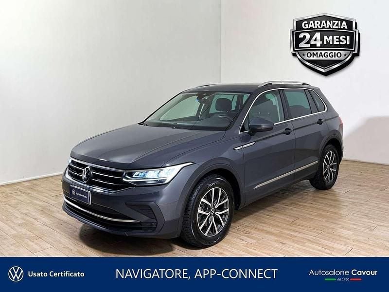 Usata VW Tiguan Life 150 CV (110 kW) 2023 Dolphin grey SUV