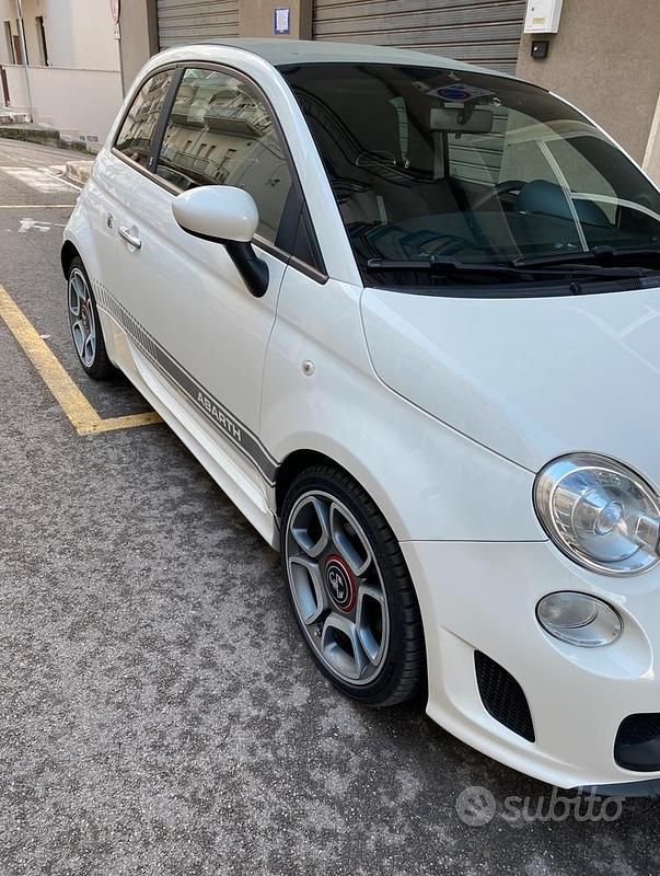 Usata Abarth 500C 140 CV (102 kW) 2012 Bianco Cabrio