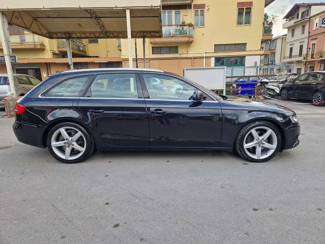 Usata Audi A4 Advanced 143 CV (105 kW) 2009 Nero Station wagon