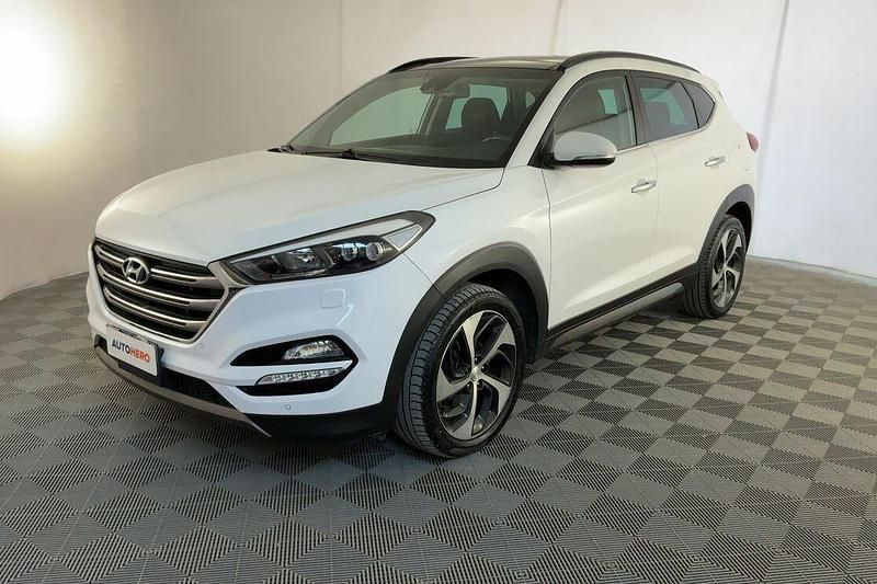 Bianco Usata 2016 Hyundai Tucson Xpossible SUV | 14.799 € (Cara) - Immagine 1/4