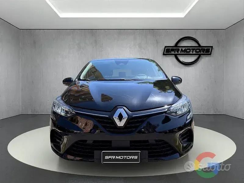 Käytetty Renault Clio V Equilibre 145 HP (106 kW) 2023 Other Sedan
