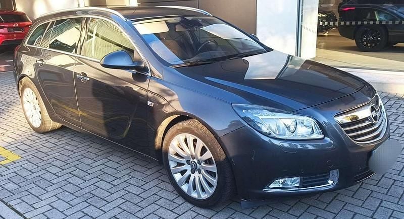 Usata 2010 Opel Insignia Cosmo Station wagon | 5400 € (Buon prezzo) - Immagine 1/4