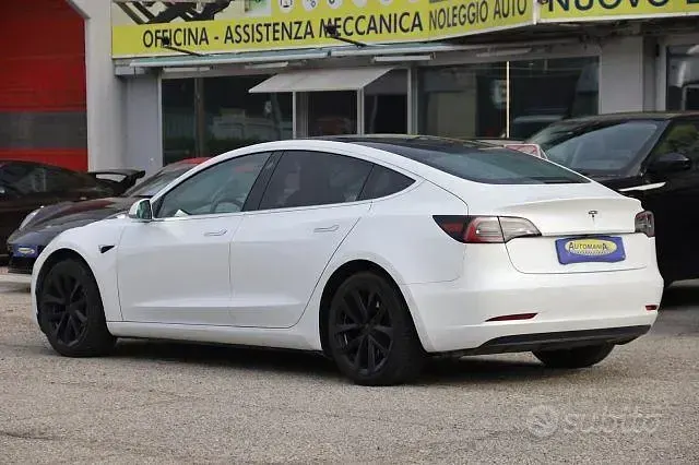 Usata Tesla Model 3 Standard Range 100 kW (136 CV) 2019 Bianco Berlina