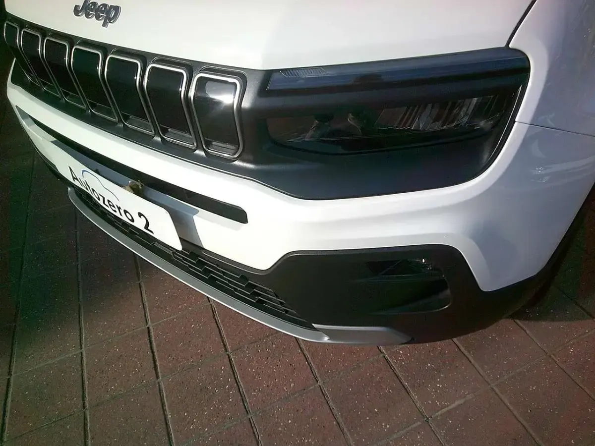 Nuova Jeep Avenger Altitude 101 CV (74 kW) 2026 Bianco SUV