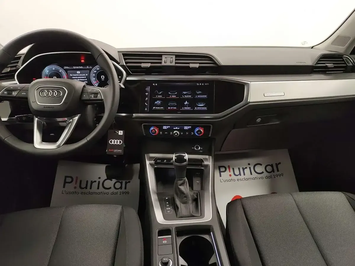 Usata Audi Q3 Sportback 150 CV (110 kW) 2024 Grigio SUV