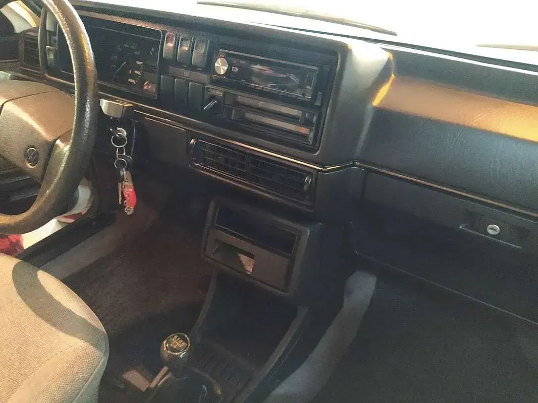 Usata VW Golf II 73 CV (53 kW) 1988 Bianco Utilitaria
