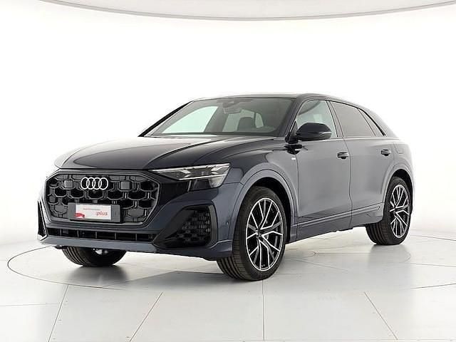 Usata Audi Q8 S-Line 394 CV (289 kW) 2025 Grigio waitomo metallizzato SUV