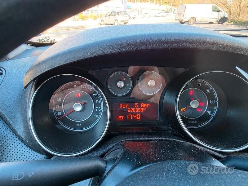 Usata Fiat Punto Evo Active 75 CV (55 kW) 2010 Grigio Utilitaria