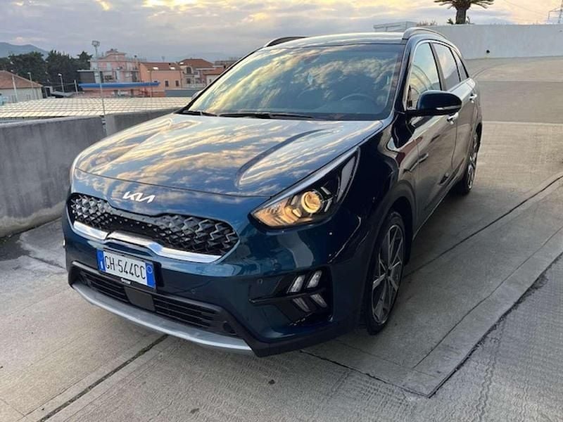 Usata Kia Niro Style 105 CV (77 kW) 2022 Blu/azzurro SUV