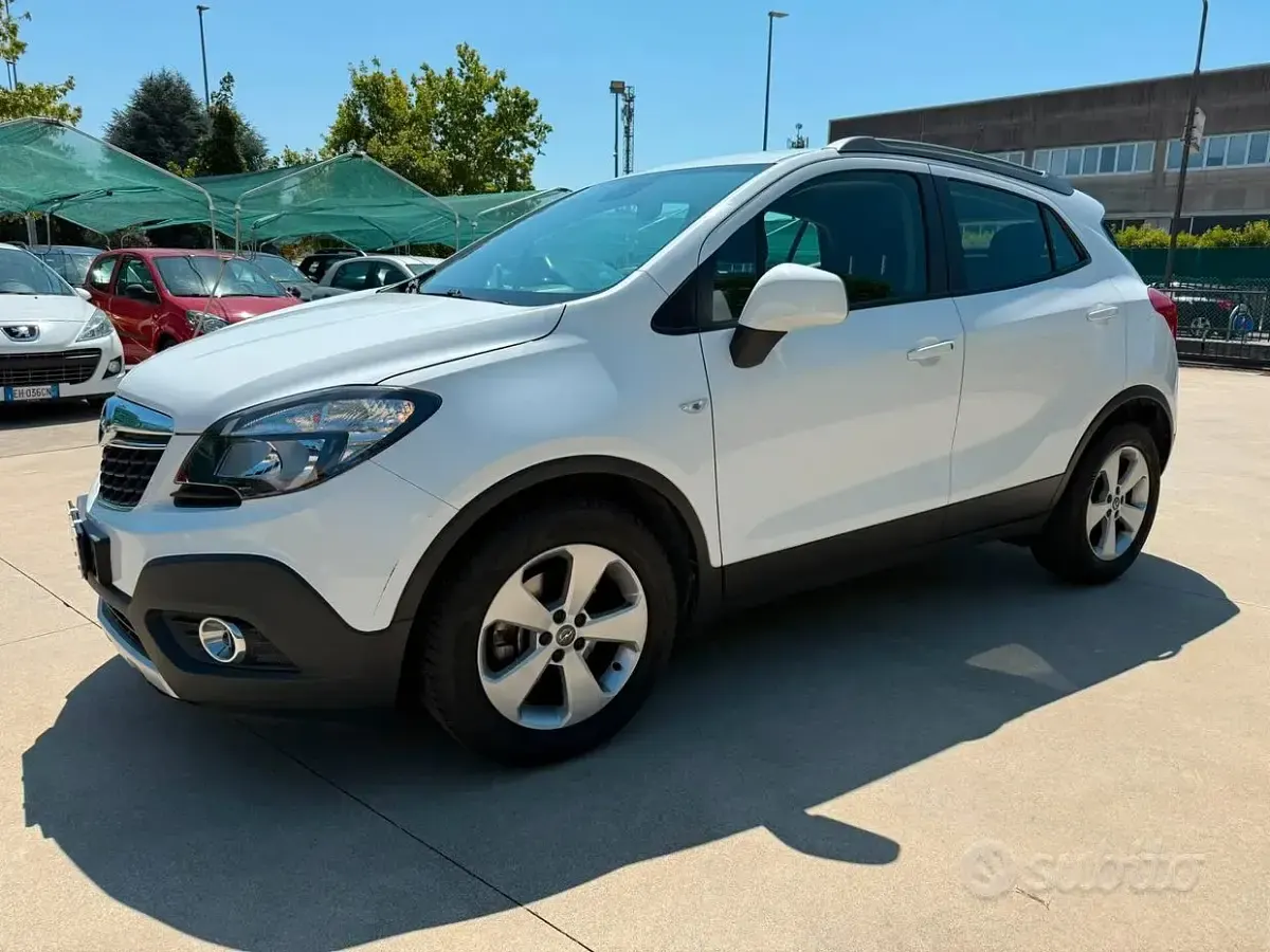 Usata Opel Mokka 116 CV (85 kW) 2016 Bianco SUV