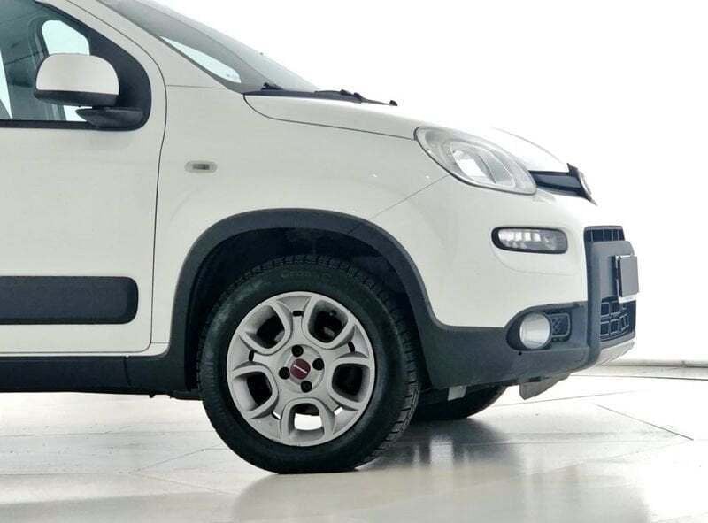 Usata Fiat Panda 4x4 S 95 CV (69 kW) 2016 Bianco Utilitaria