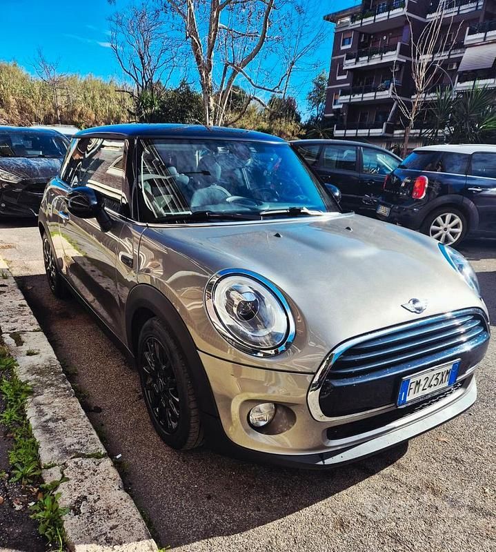 Usata Mini Cooper D Hype 116 CV (85 kW) 2018 Grigio Utilitaria