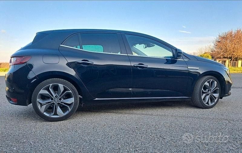 Usata Renault Mégane IV Bose Edition 110 CV (80 kW) 2018 Nero Berlina