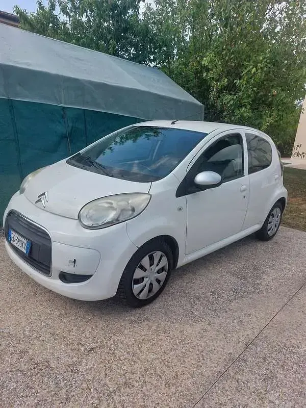 Usata Citroën C1 68 CV (50 kW) 2011 Bianco Utilitaria