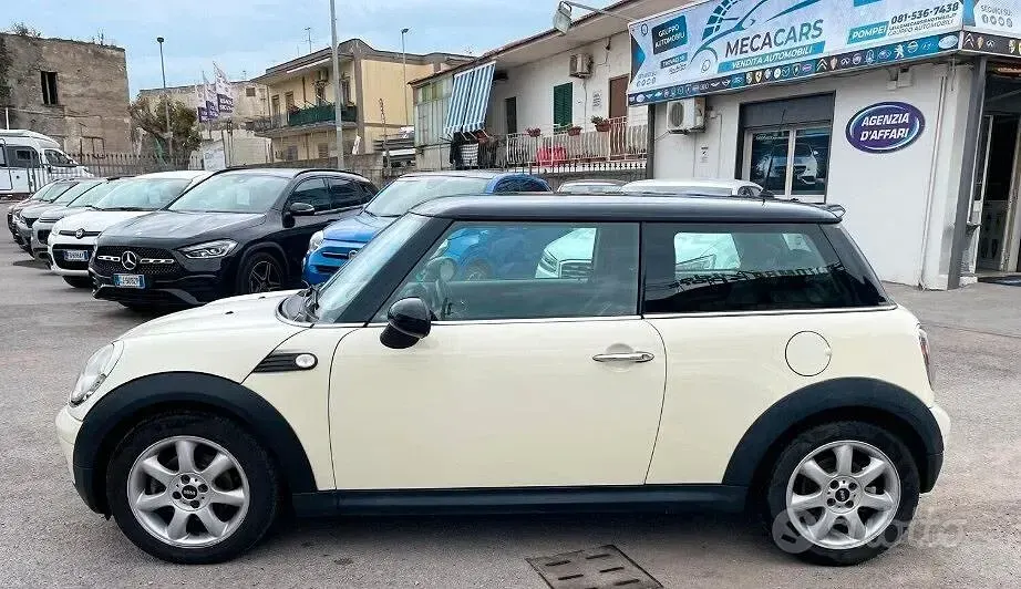 Usata Mini Cooper 120 CV (88 kW) 2007 Bianco Utilitaria