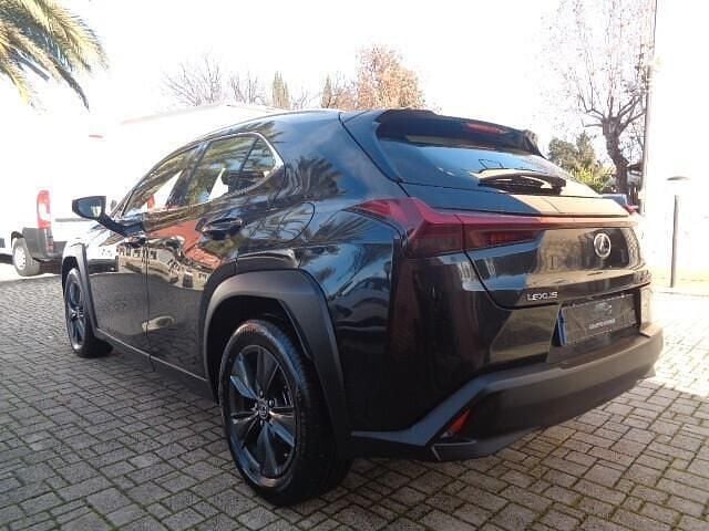 Usata Lexus UX Business Edition 152 CV (111 kW) 2022 Nero SUV
