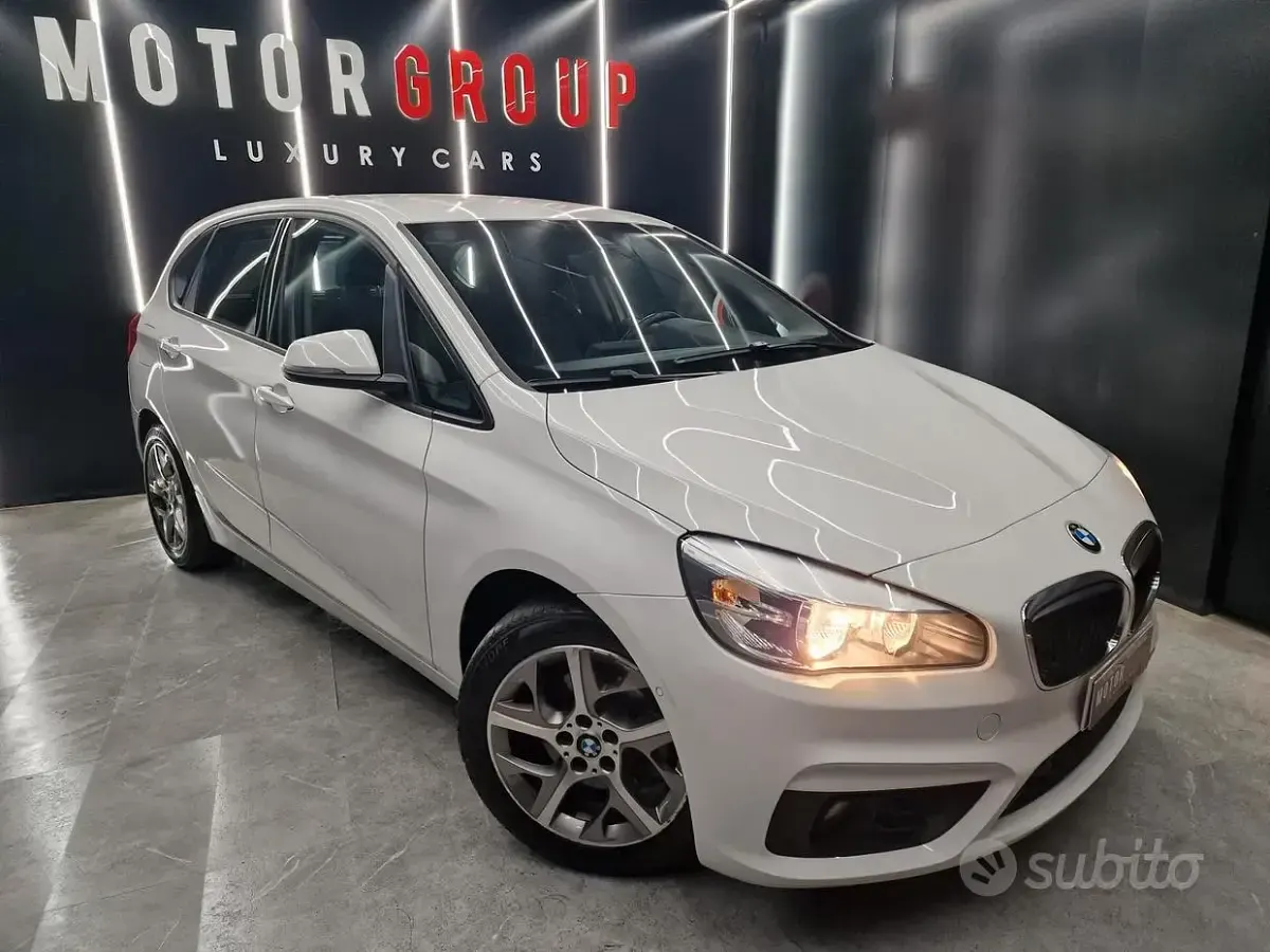 Usata BMW 216 Active Tourer Sport Line 116 CV (85 kW) 2016 Bianco Monovolume