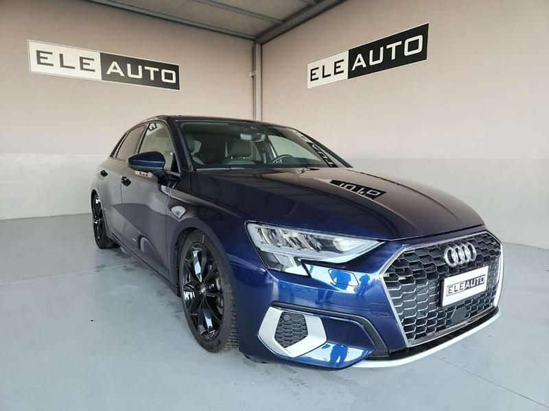 Blu Usata 2020 Audi A3 Sport Tre volumi | 23.500 € (Cara) - Immagine 1/4
