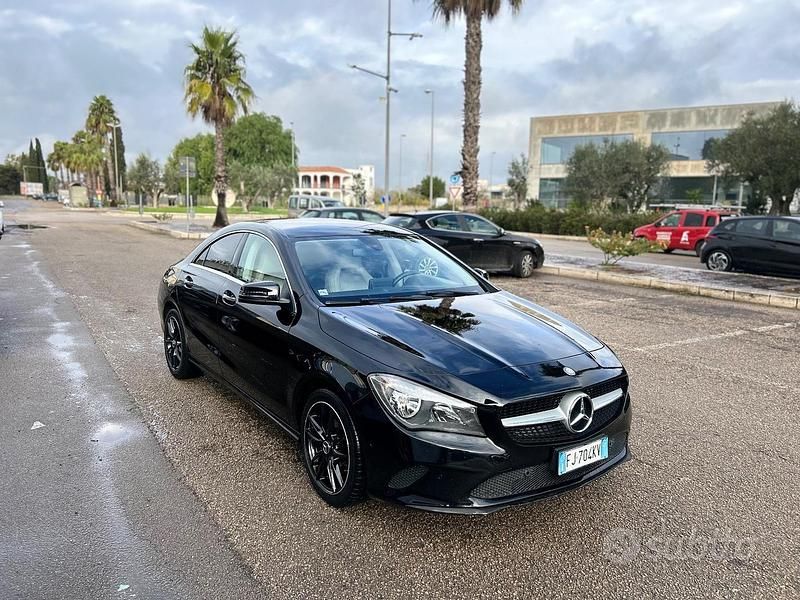 Usata Mercedes CLA180 109 CV (80 kW) 2017 Nero Coupé