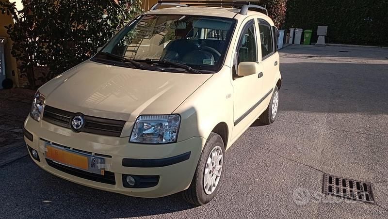 Usata Fiat Panda 77 CV (56 kW) 2007 Giallo Berlina