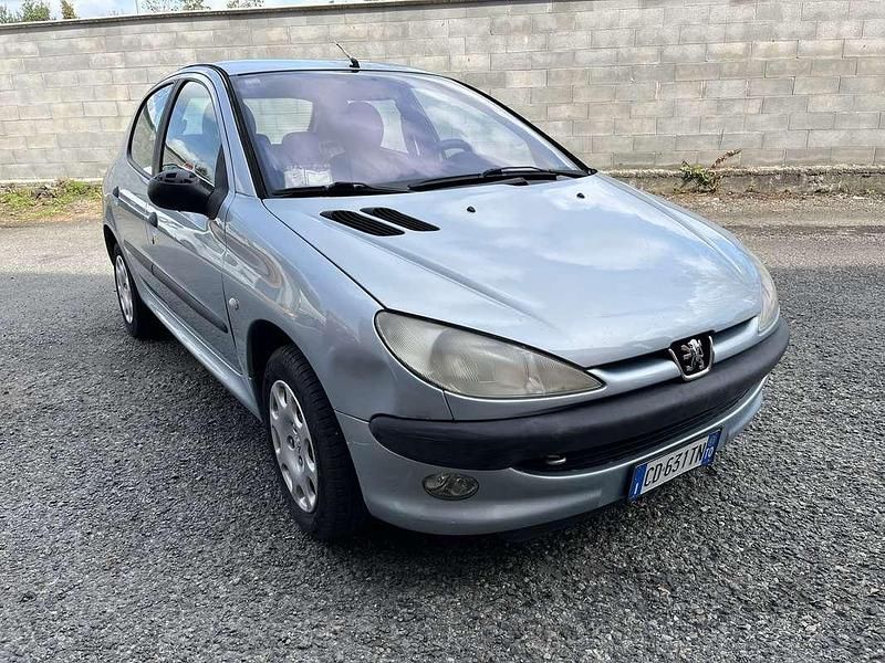 Usata Peugeot 206 75 CV (55 kW) 2002 Berlina