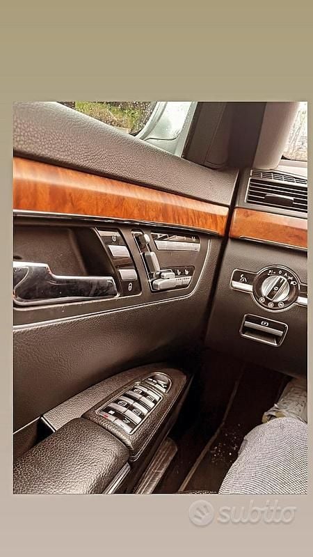 Usata Mercedes S350 272 CV (200 kW) 2005 Grigio Utilitaria