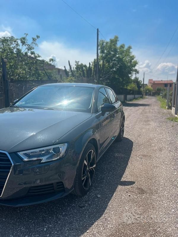 Usata Audi A3 Ambiente 116 CV (85 kW) 2018 Grigio Berlina