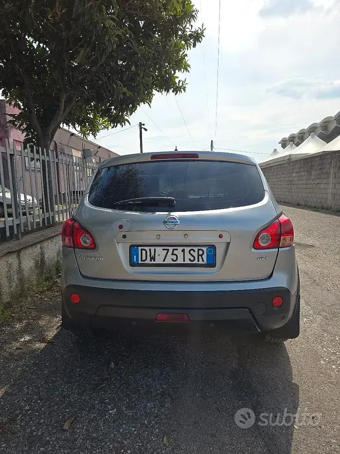 Usata Nissan Qashqai 150 CV (110 kW) 2009 Grigio SUV