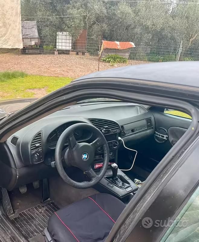 Usata BMW 325 1992 Nero Berlina