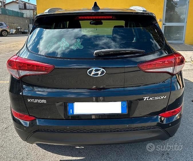 Usata Hyundai Tucson Xpossible 116 CV (85 kW) 2017 Nero SUV