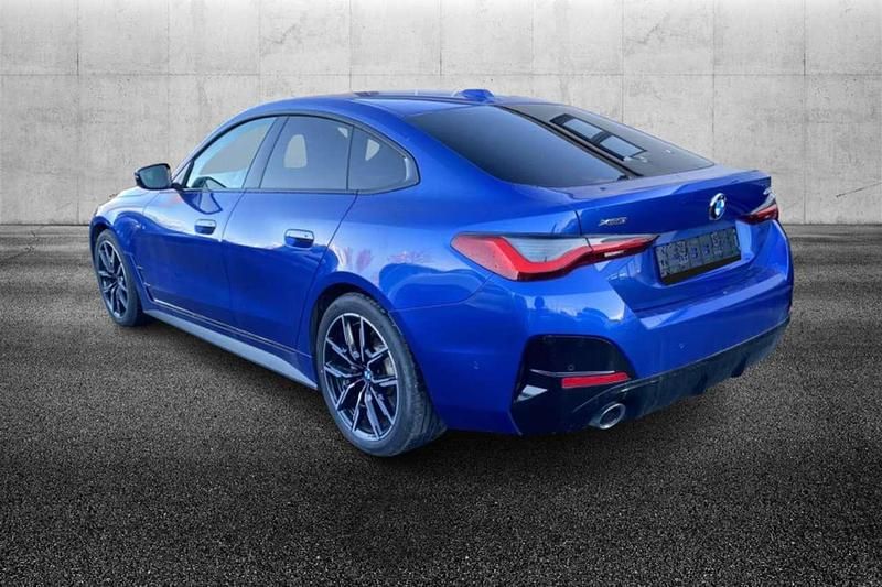 Usata BMW 430 M Sport 245 CV (180 kW) 2024 Blu/azzurro Coupé