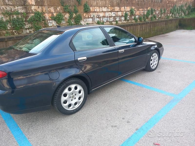 Second-hand Alfa Romeo 166 136 CP (100 kW) 2002 Berlinǎ